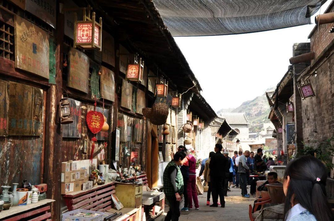 西藏山南市：聚“光”成“金”